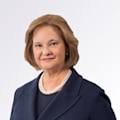 Mandl, Regina Snow