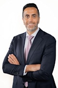 Setareh, Daniel