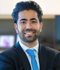 Khanaki, Sean 